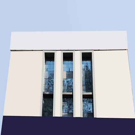 אינדורה Oyo 11945 Hotel Glory Palace מראה חיצוני תמונה