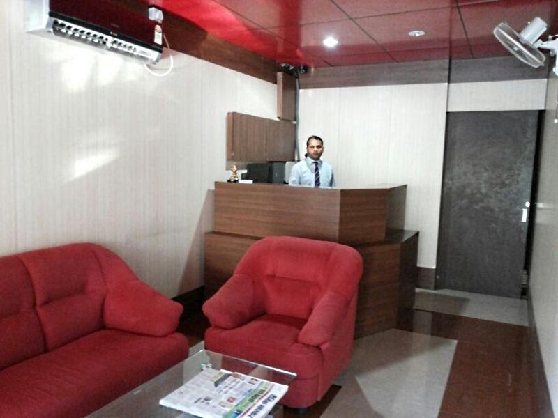 אינדורה Oyo 11945 Hotel Glory Palace מראה חיצוני תמונה
