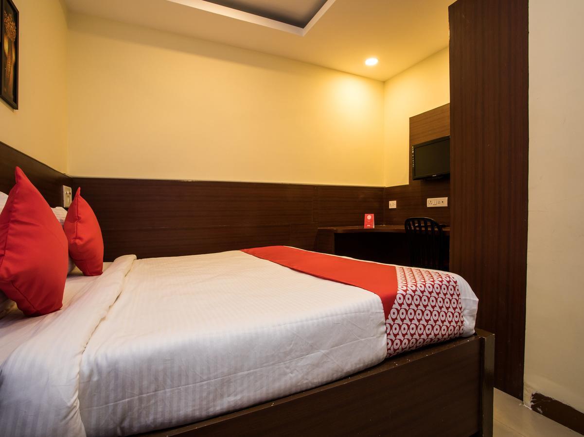 אינדורה Oyo 11945 Hotel Glory Palace מראה חיצוני תמונה